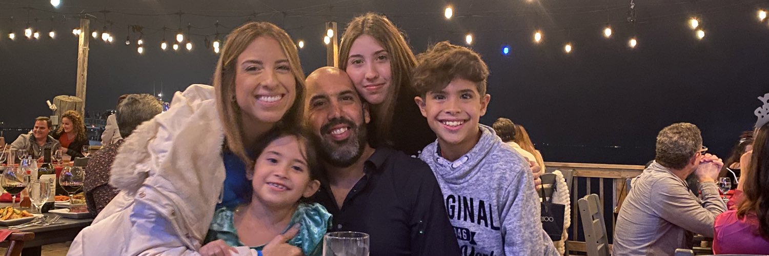 lore_elizondo's profile banner image