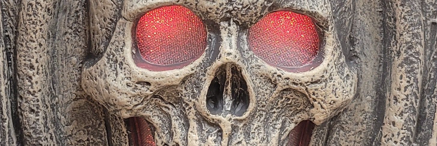 Rozaysination's profile banner image