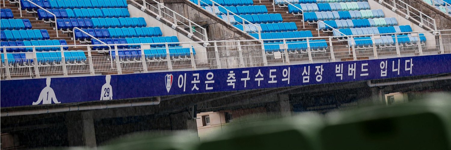 luna_09120's profile banner image