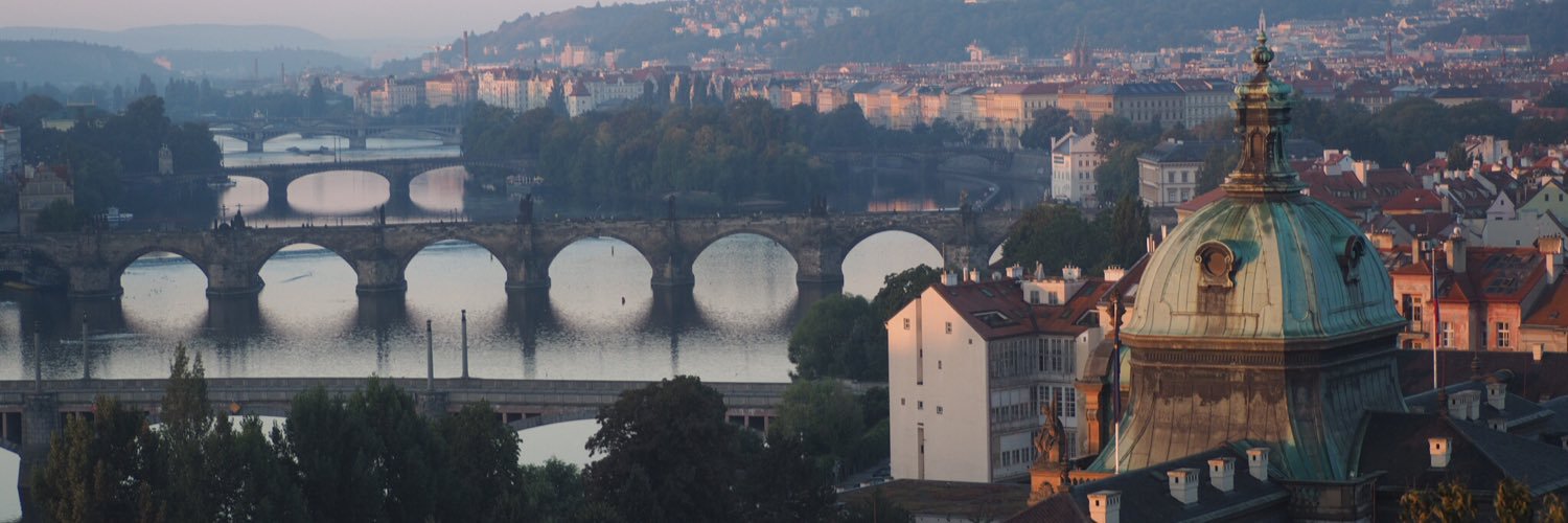 erikzen's profile banner image