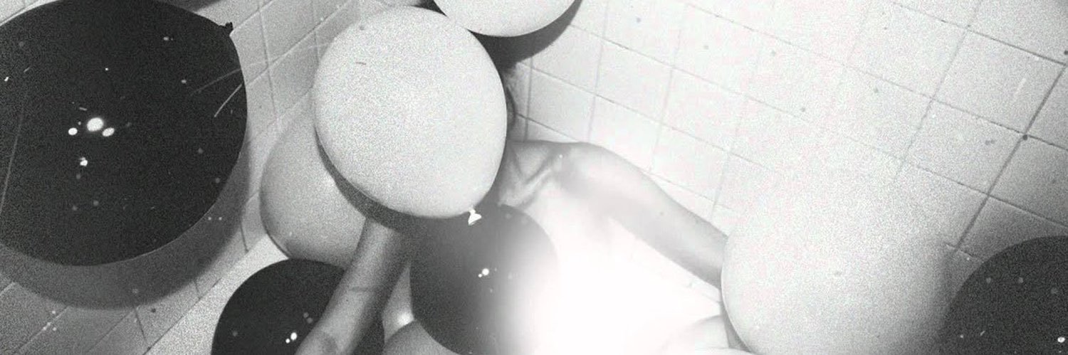 izzygraace's profile banner image
