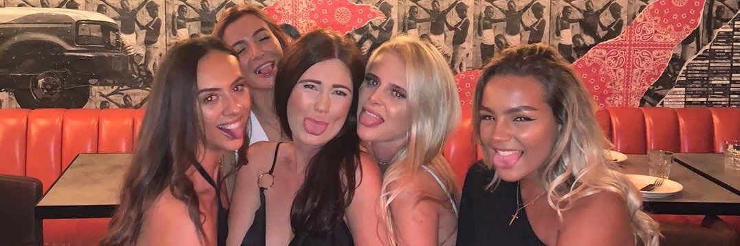 zoemitchx's profile banner image