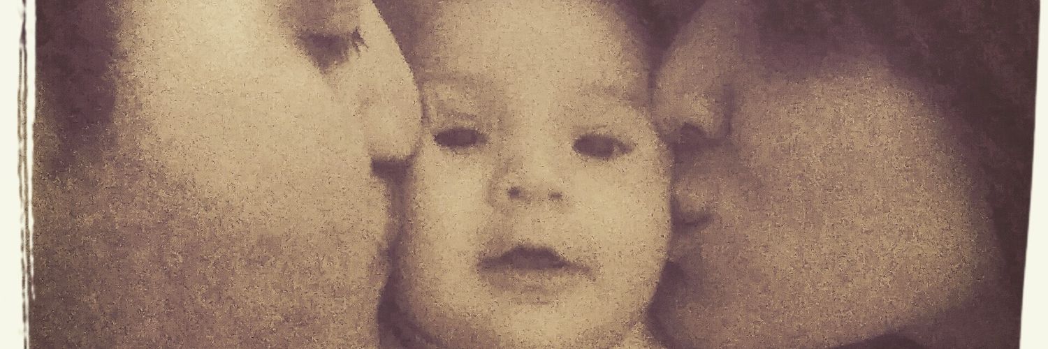 Mayus_Castro's profile banner image