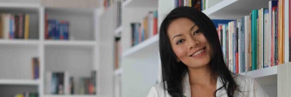 deelestari Profile Banner