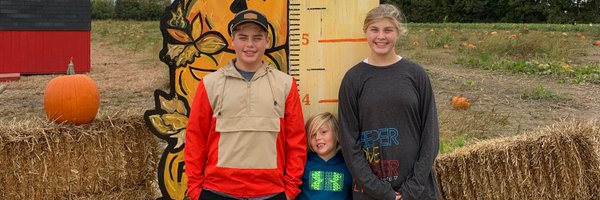 E_sells12 Profile Banner