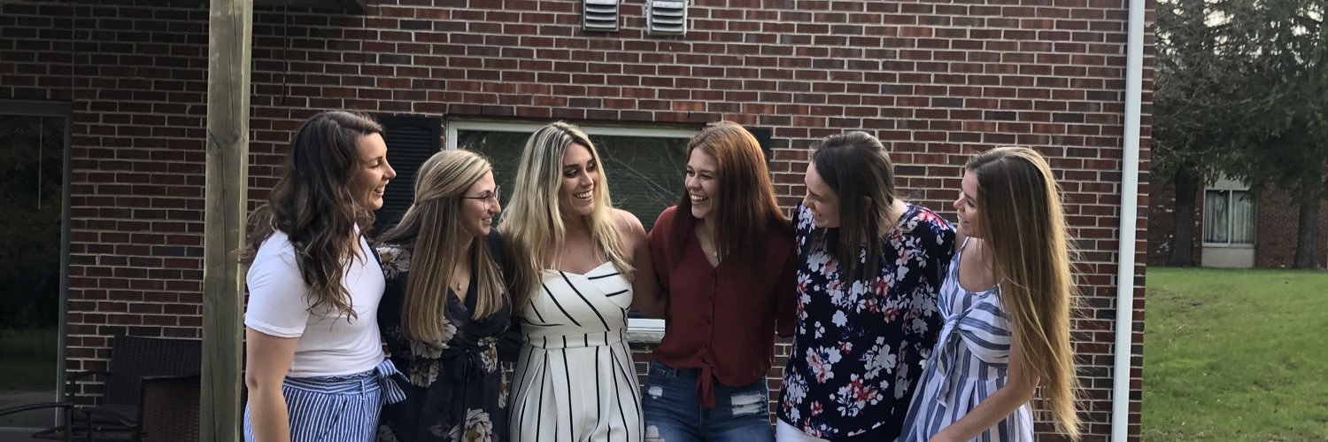 lindsaycudecki's profile banner image