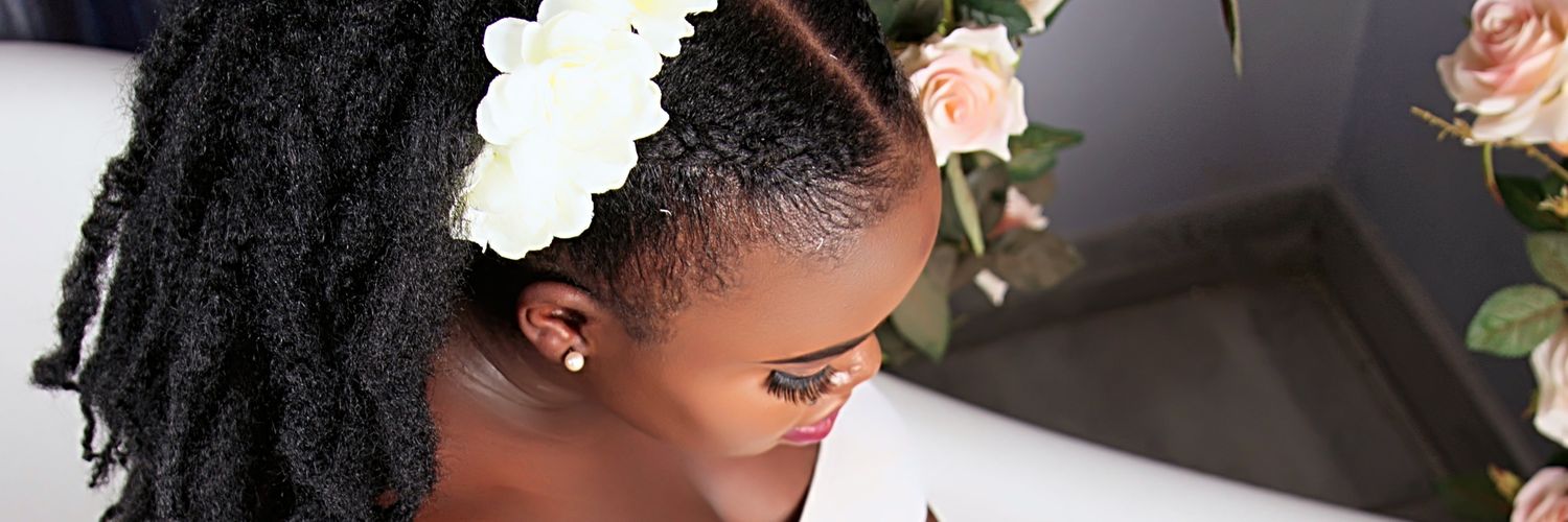 Thandekas Thong🇮🇹 banner