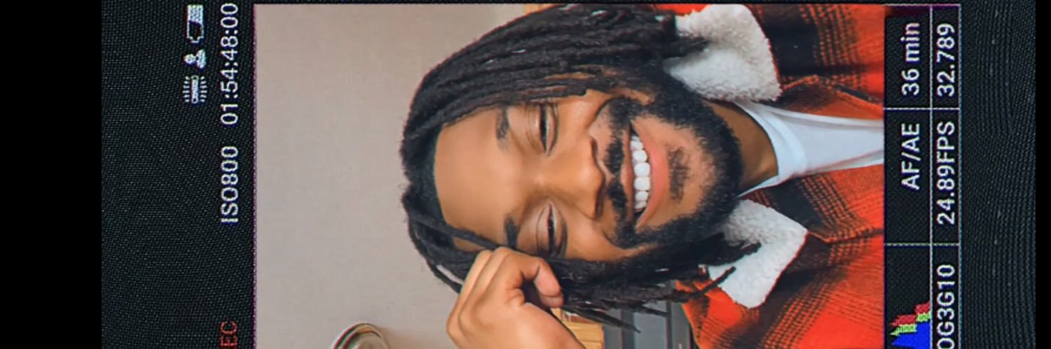 JULYSVERYOWN♋️ banner