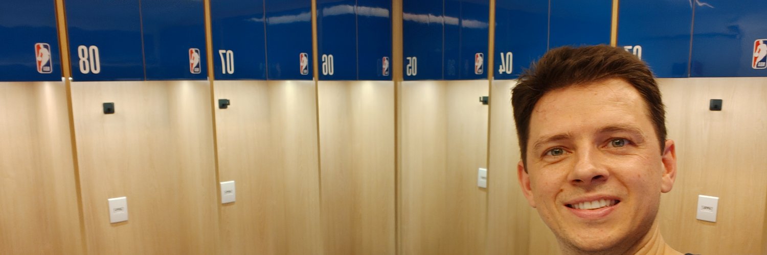 adrianomaas's profile banner image