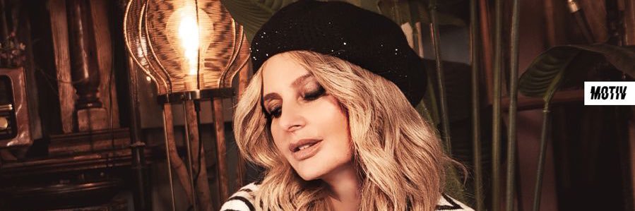 IsabelleA_twit's profile banner image