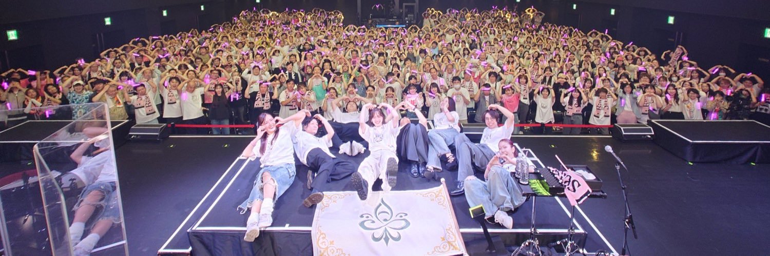 yan4913's profile banner image