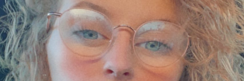 chloe_decobert's profile banner image