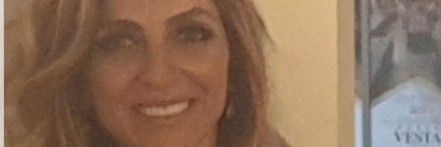 burcumakyuz's profile banner image