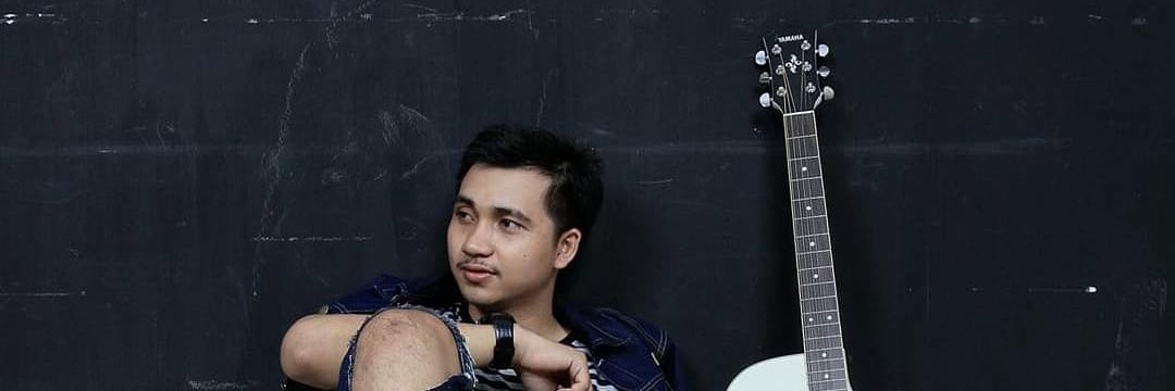 apryilo's profile banner image