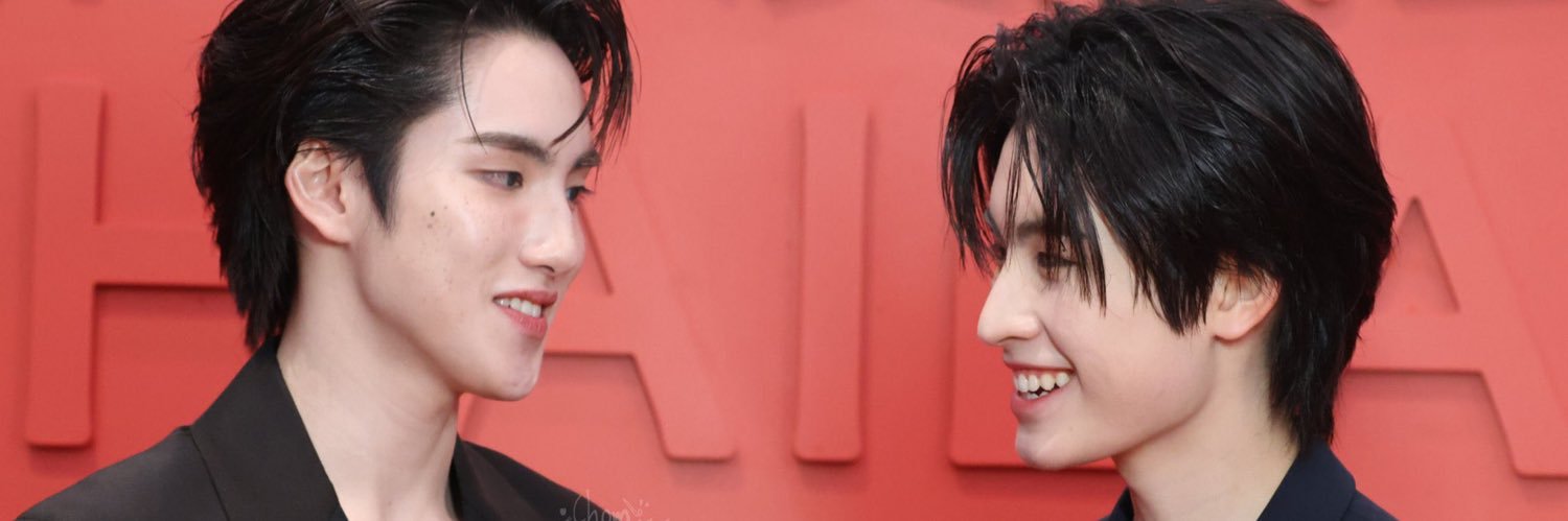 Praew_Amon's profile banner image