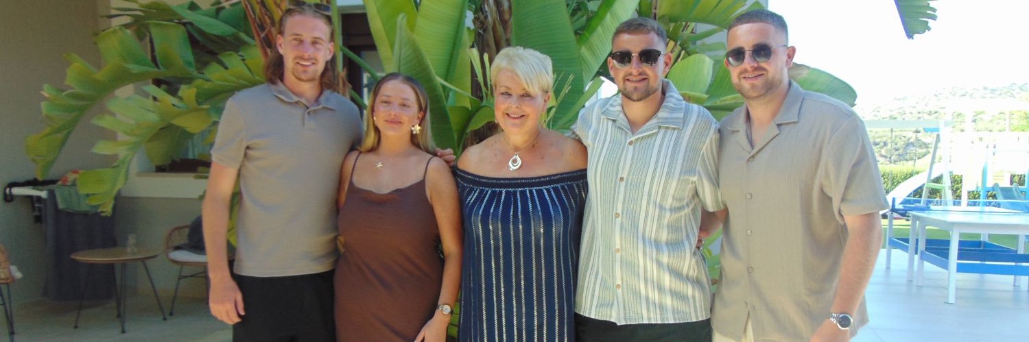 BethHowes123's profile banner image
