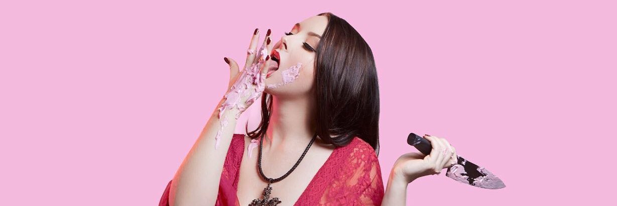 iammaedeline's profile banner image