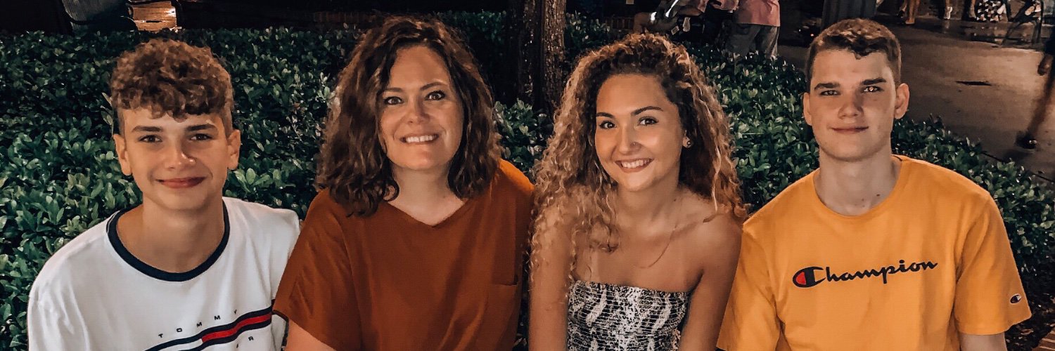 ShannBar's profile banner image