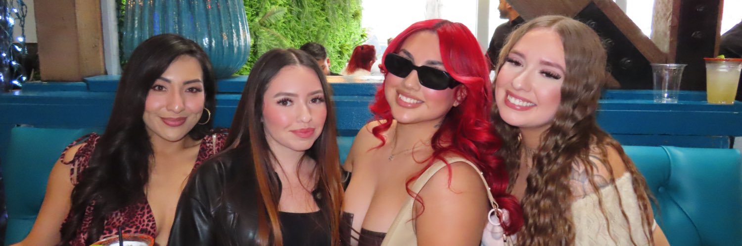 vanessia_03's profile banner image