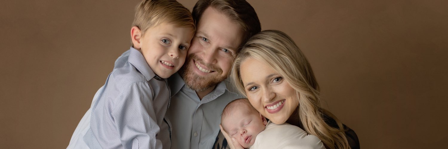 hillary_charp's profile banner image