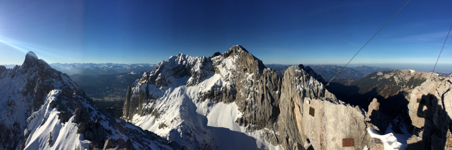 andreas_kitz's profile banner image