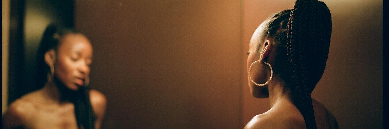 isharasworld's profile banner image