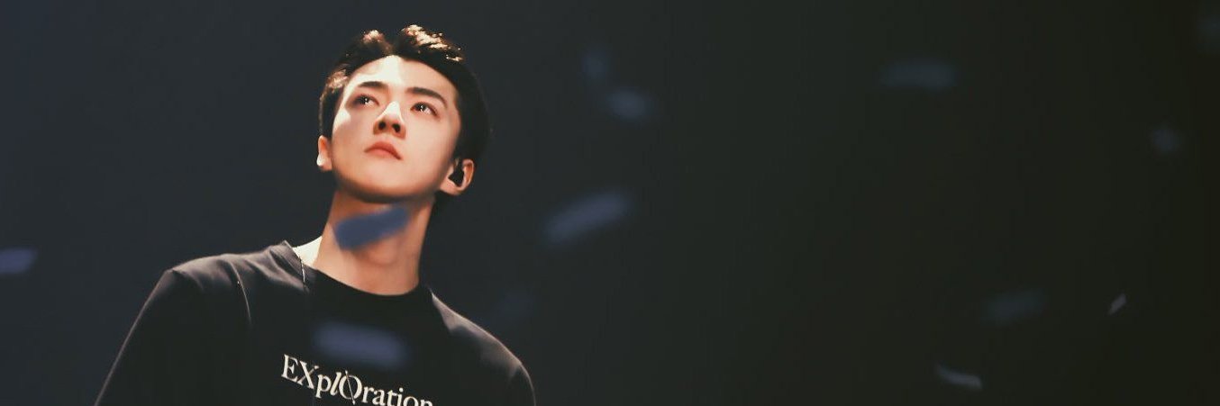 akzerie's profile banner image