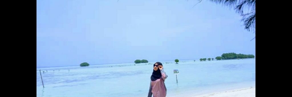 WiniWindasari's profile banner image