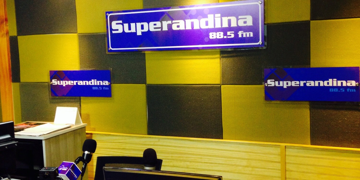 Superandina 88.5 FM banner