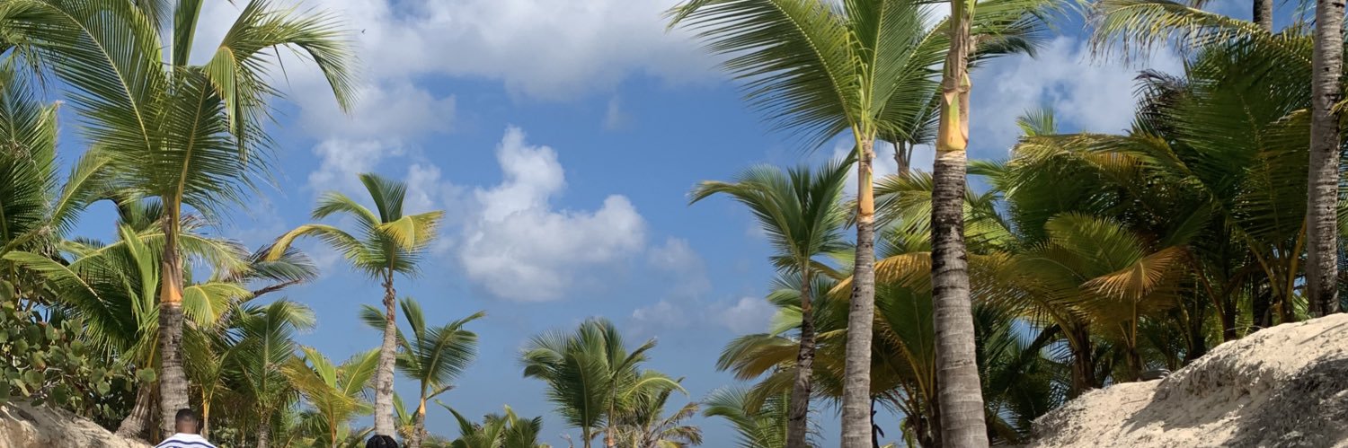 EmmaLikeABoss's profile banner image