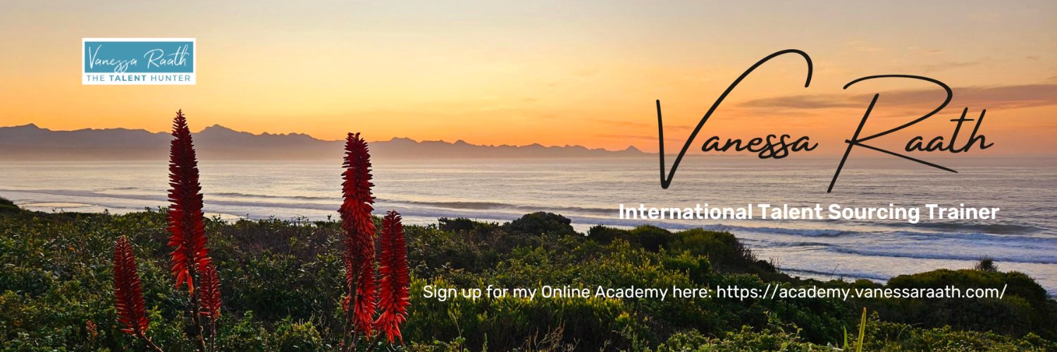 Vaneѕѕa Raaтн 🌍👩🏻‍🏫 banner