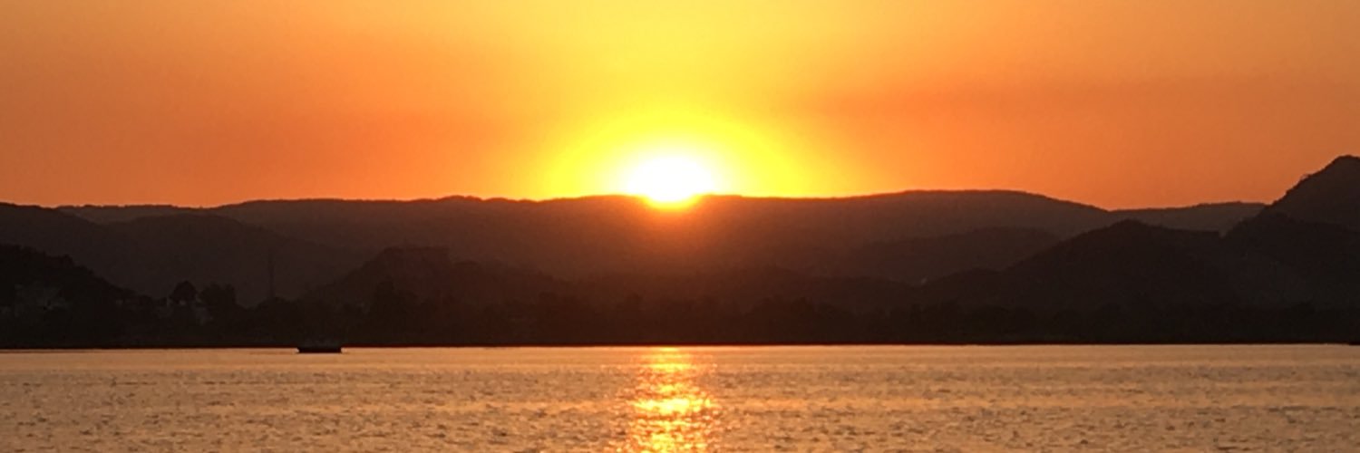 csredonet's profile banner image