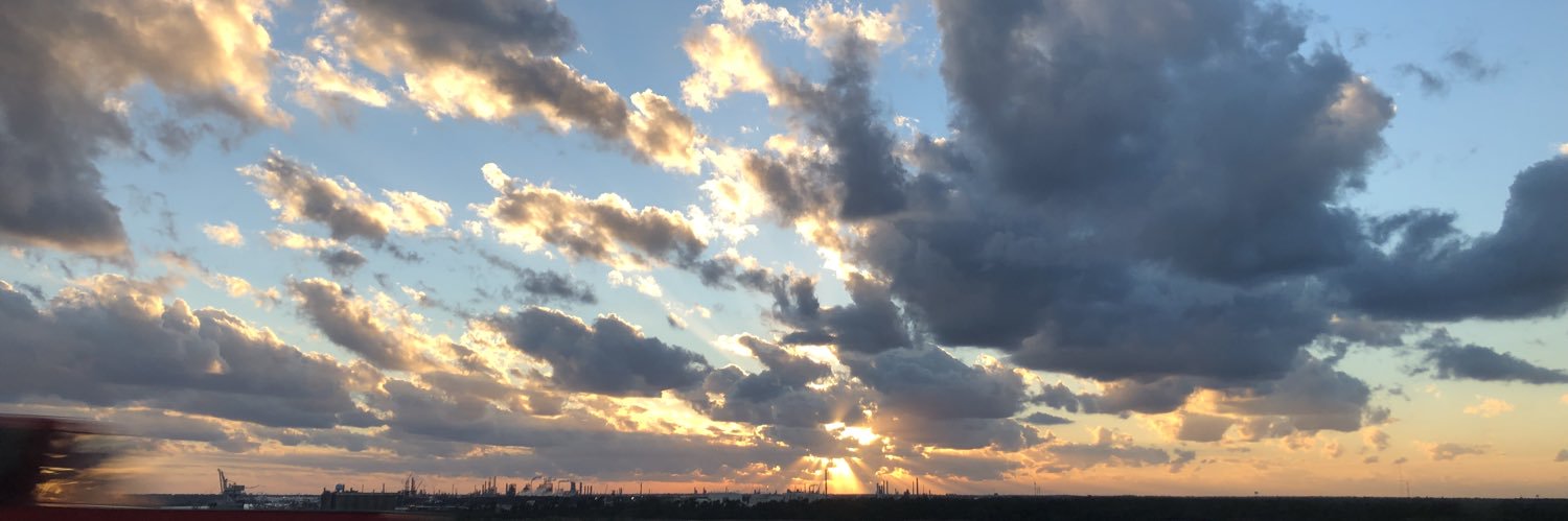 LauraVaughan10's profile banner image