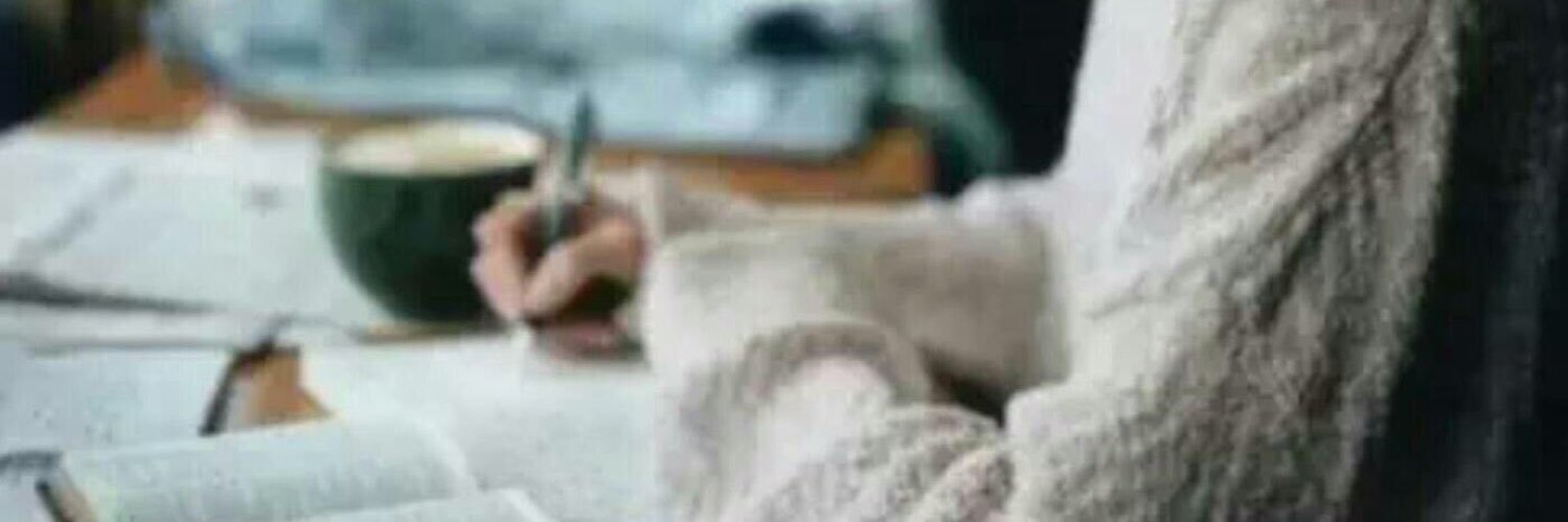 latifa_azizz's profile banner image