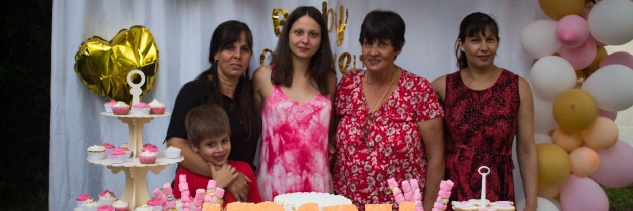 larisa_albert's profile banner image