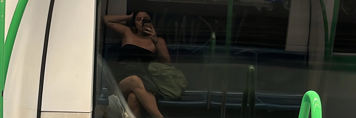 lgzs_'s profile banner image