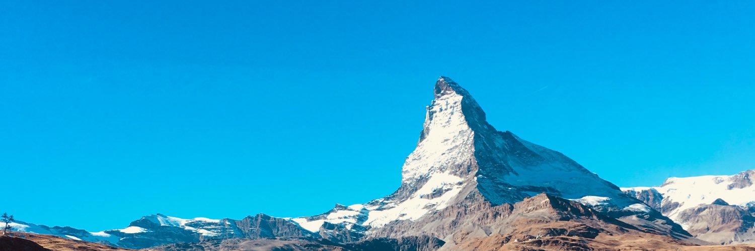 parun37's profile banner image