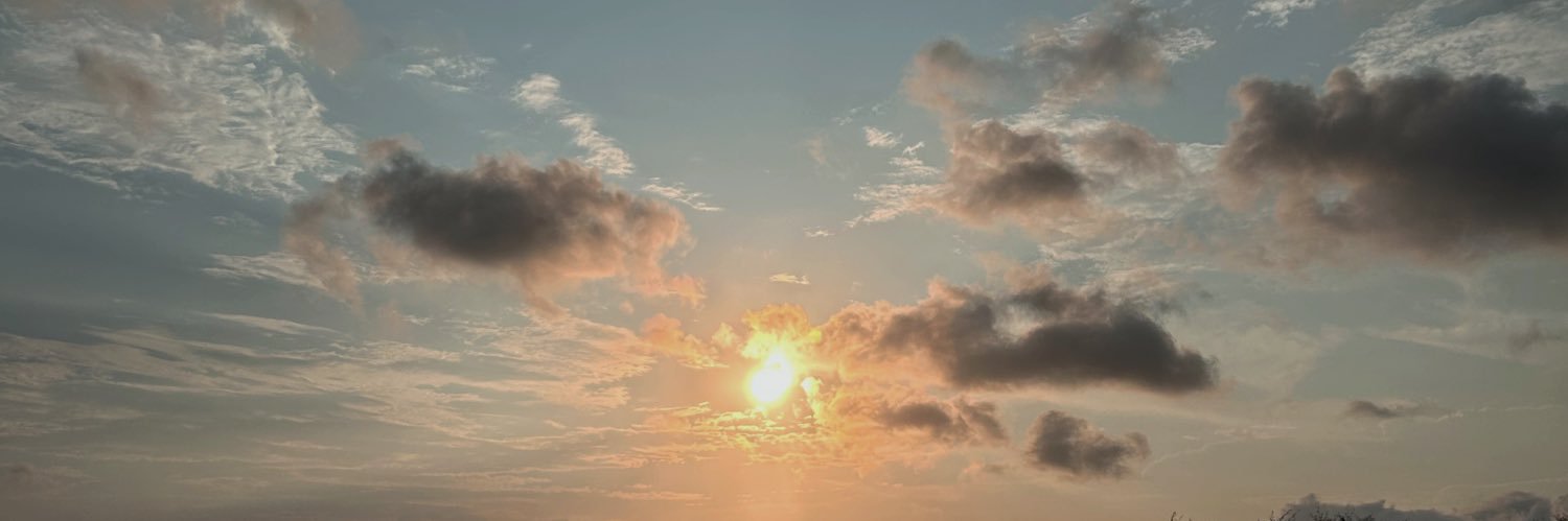 putrinabill's profile banner image