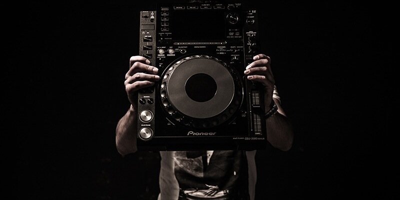 Line_Ten_1's profile banner image