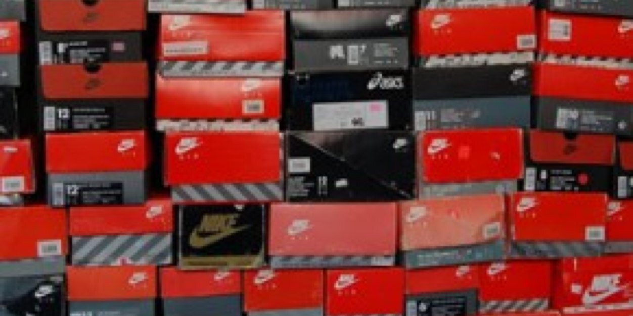 _IEatTheBox's profile banner image