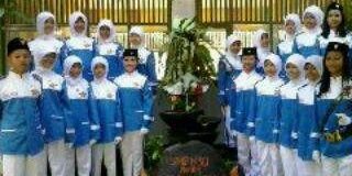 febriyanti08_'s profile banner image