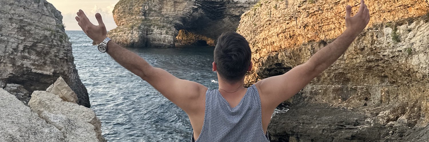 tarikozusta's profile banner image