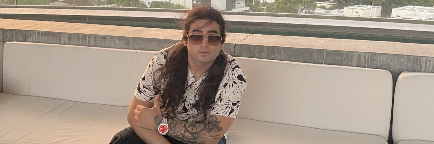 polodlm's profile banner image