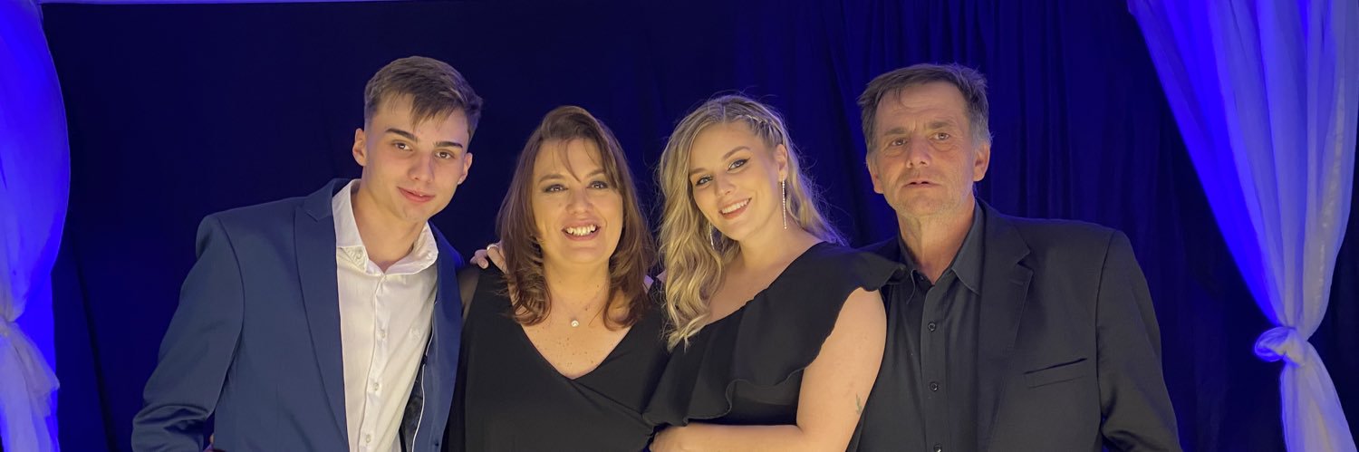 MariaPirchio's profile banner image