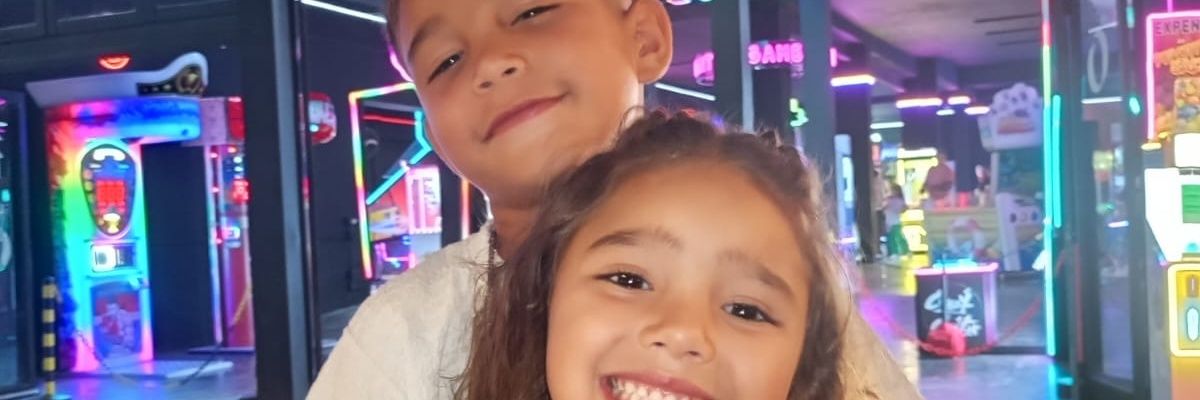 KareenVelazque's profile banner image