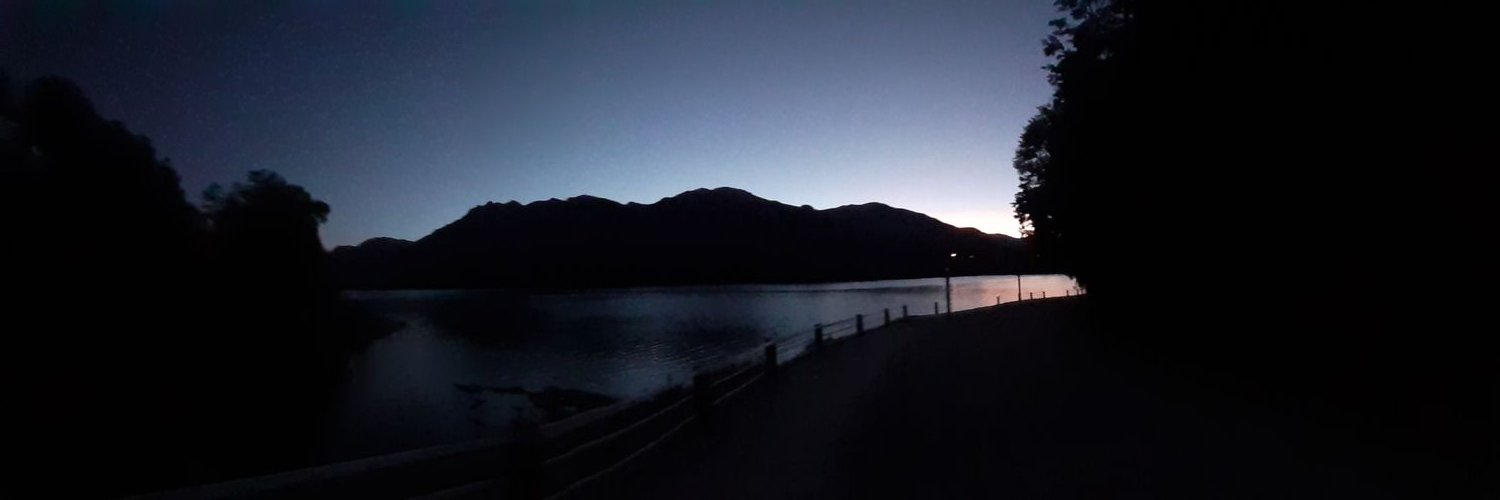tam110707's profile banner image