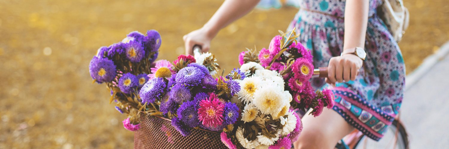 GreenAndTrendy's profile banner image