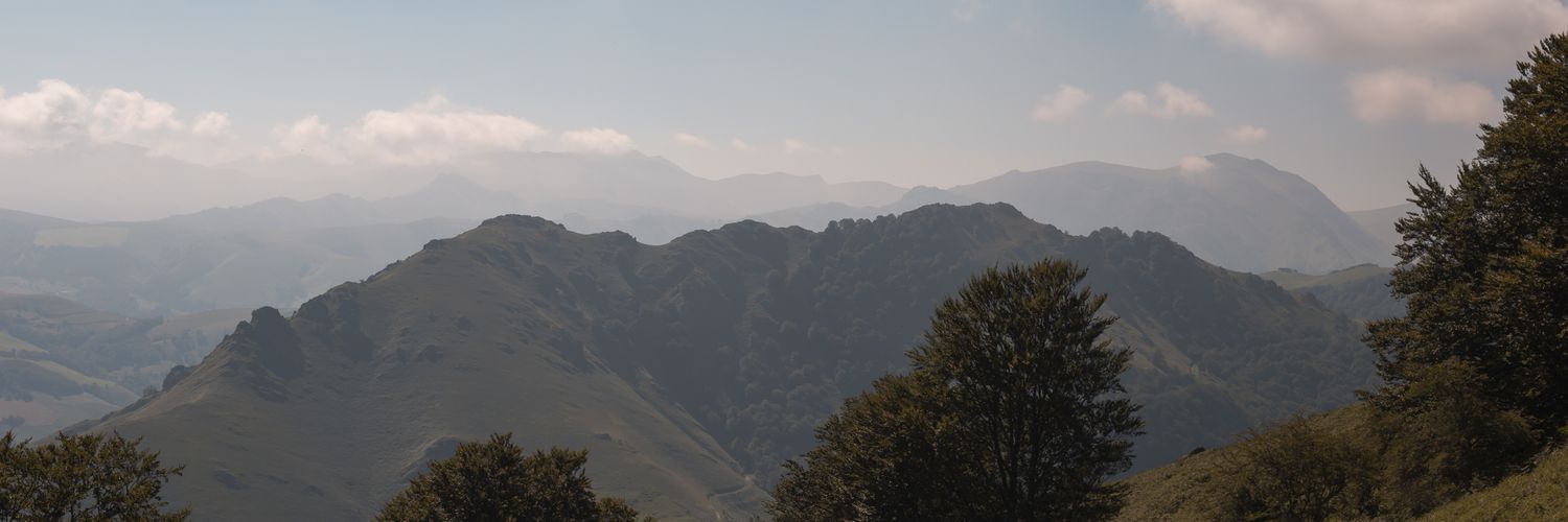 Saunderon's profile banner image