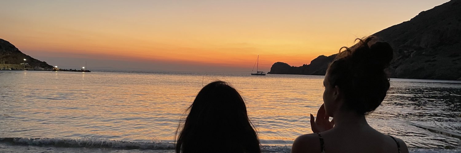 lolaaags's profile banner image