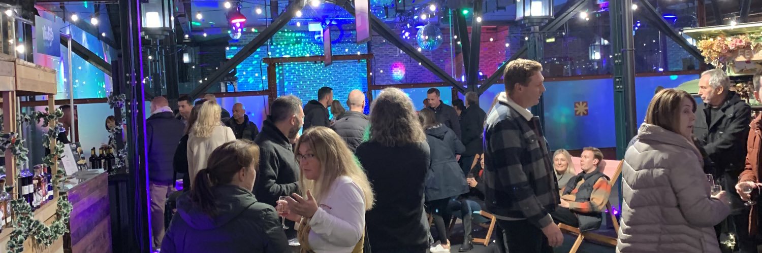 Business Crowd banner